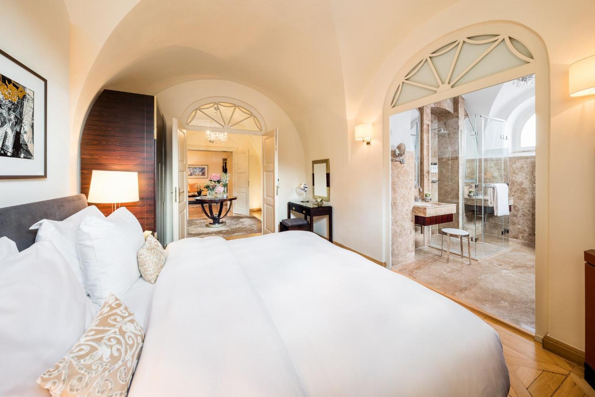 Mandarin Oriental, Prague Hotel Kültér fotó