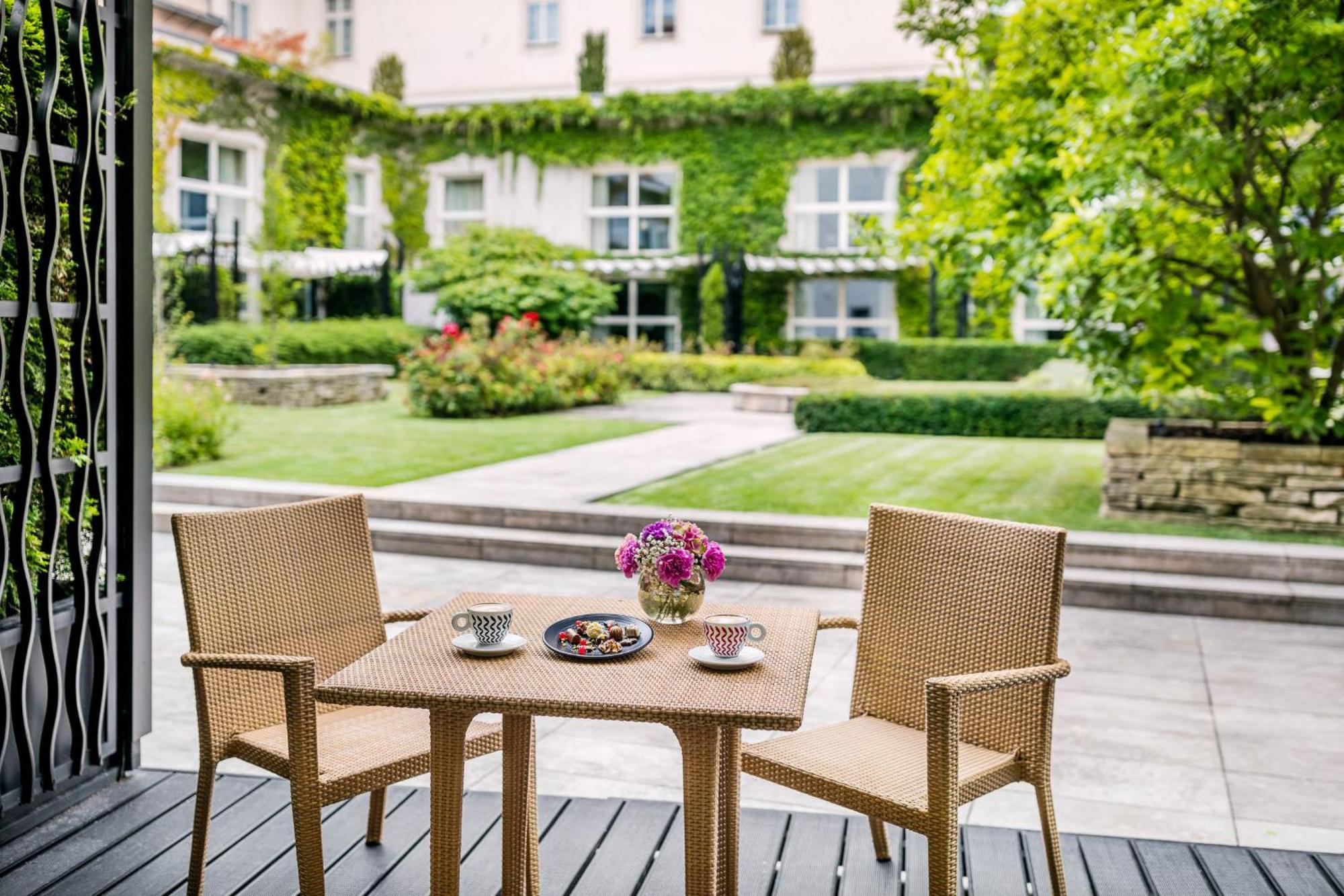 Mandarin Oriental, Prague Hotel Kültér fotó