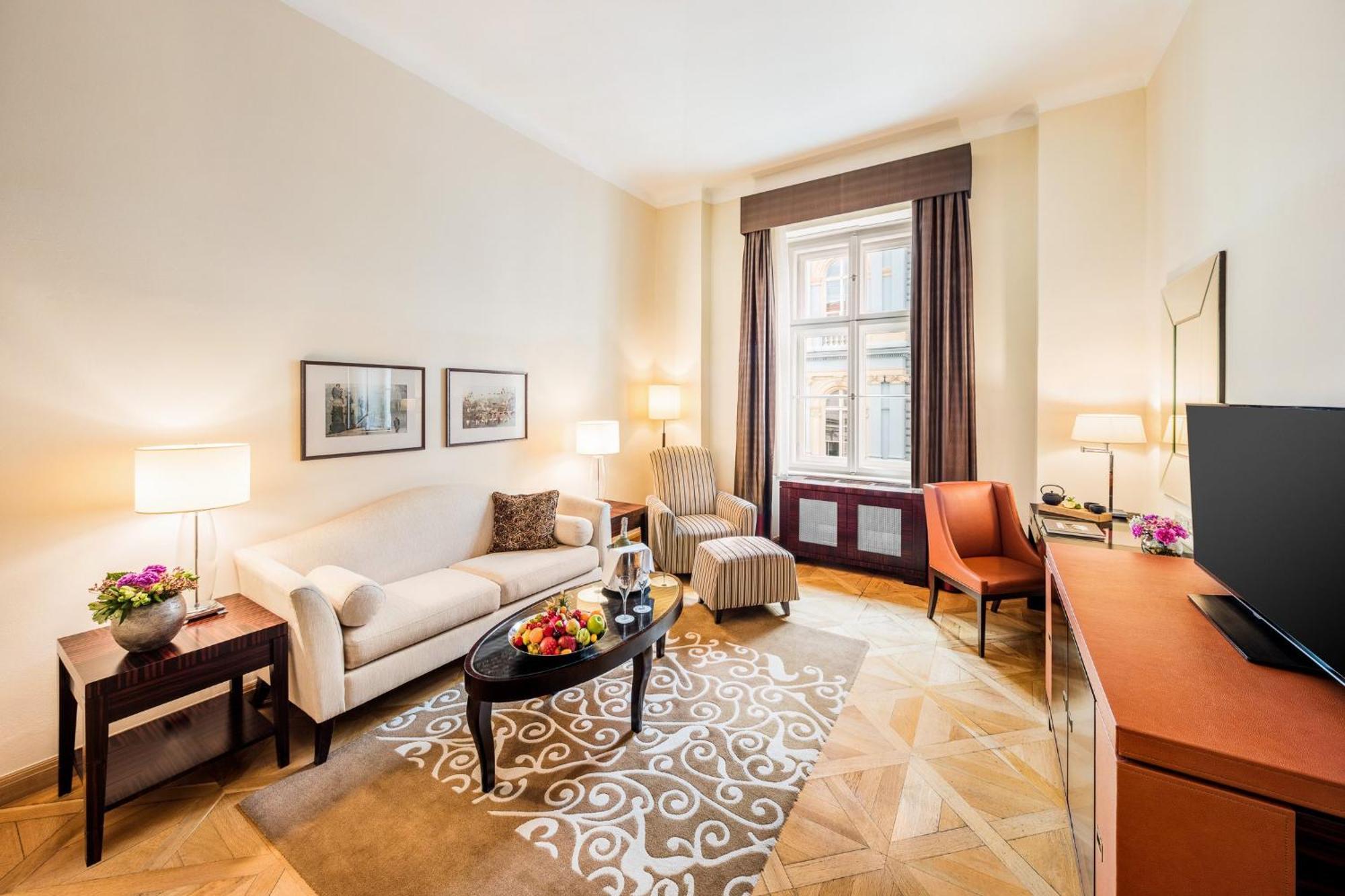 Mandarin Oriental, Prague Hotel Kültér fotó