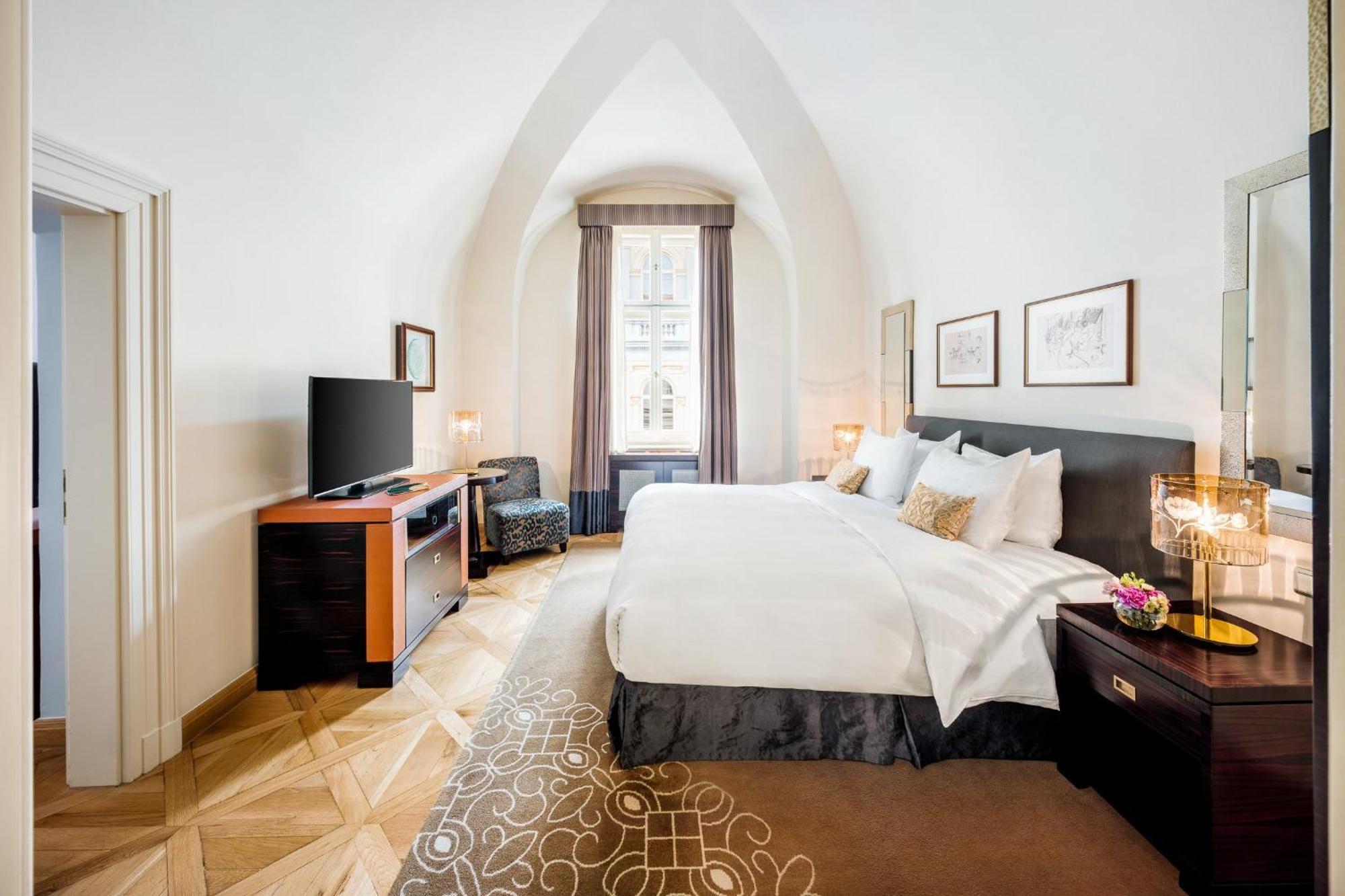 Mandarin Oriental, Prague Hotel Kültér fotó