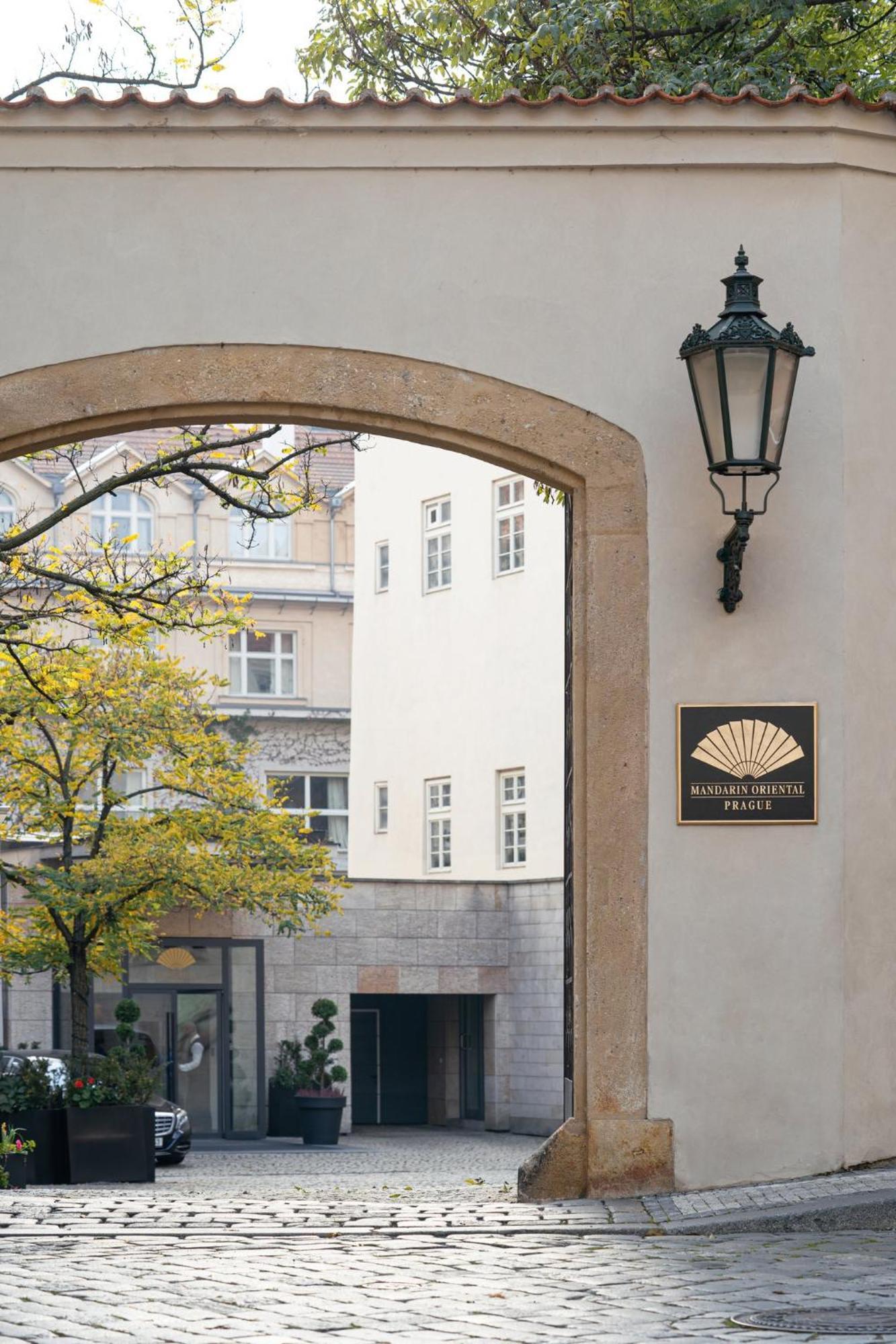 Mandarin Oriental, Prague Hotel Kültér fotó