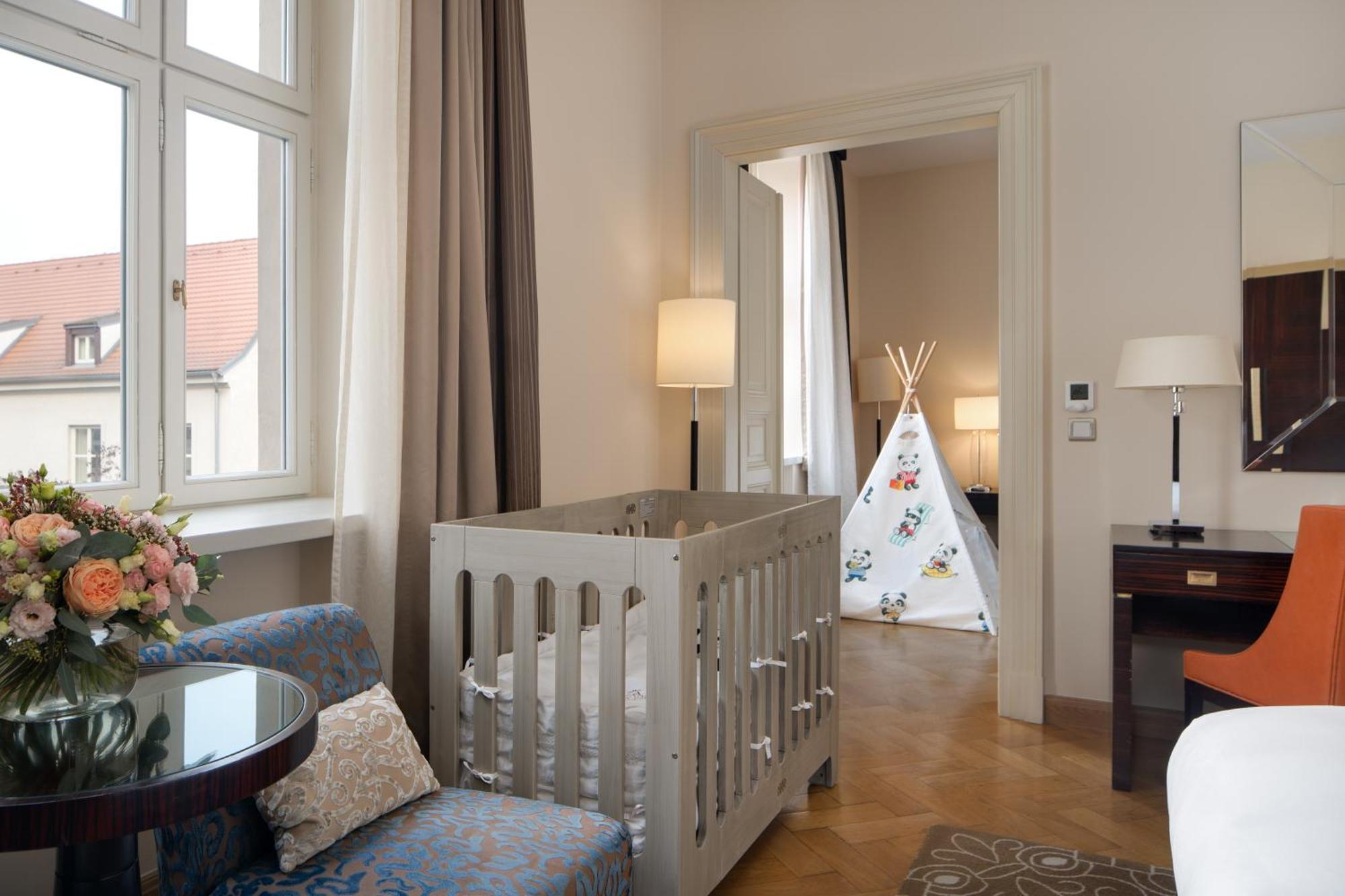 Mandarin Oriental, Prague Hotel Kültér fotó